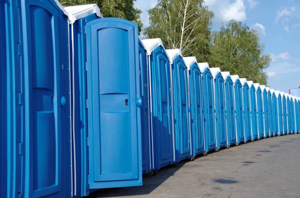Best Temporary restroom rental  in Robins, IA